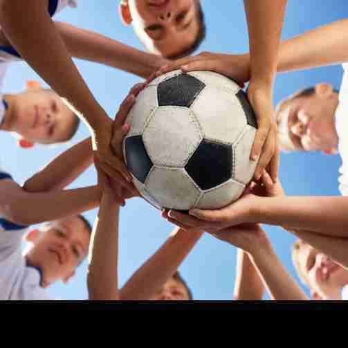 فواید ورزش های گروهی برای سلامت جسم و روان