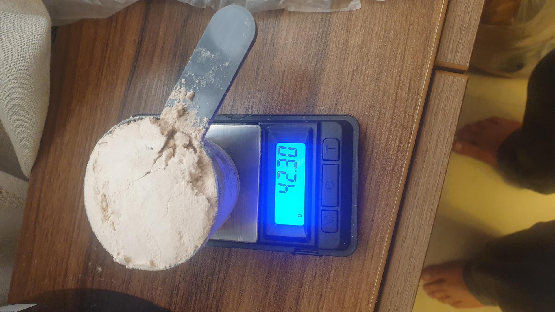 BeeaaB HealtH nutritional analysis of 35g ESSENTIAL Whey Protein  MYPROTEIN