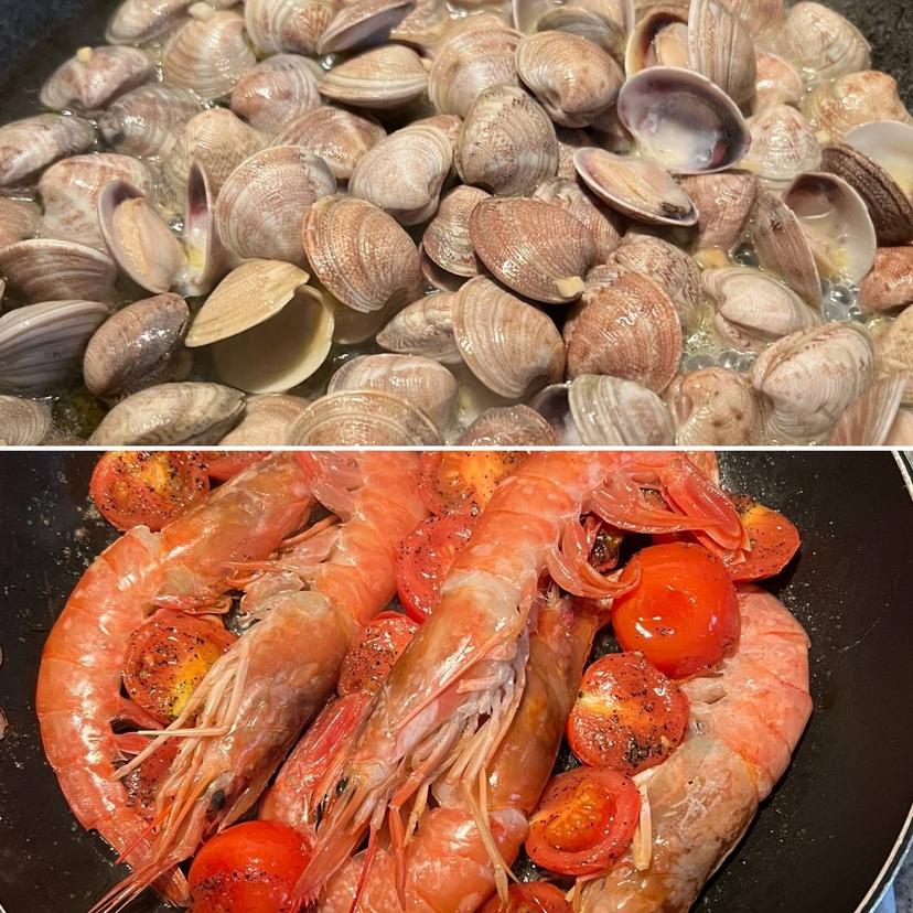 Prepare the clams and shrimp