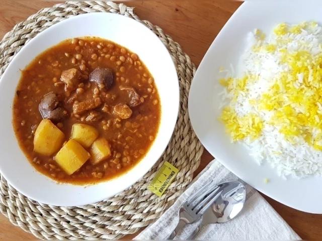 Stufato di Carne e Ceci Spezzati Gialli