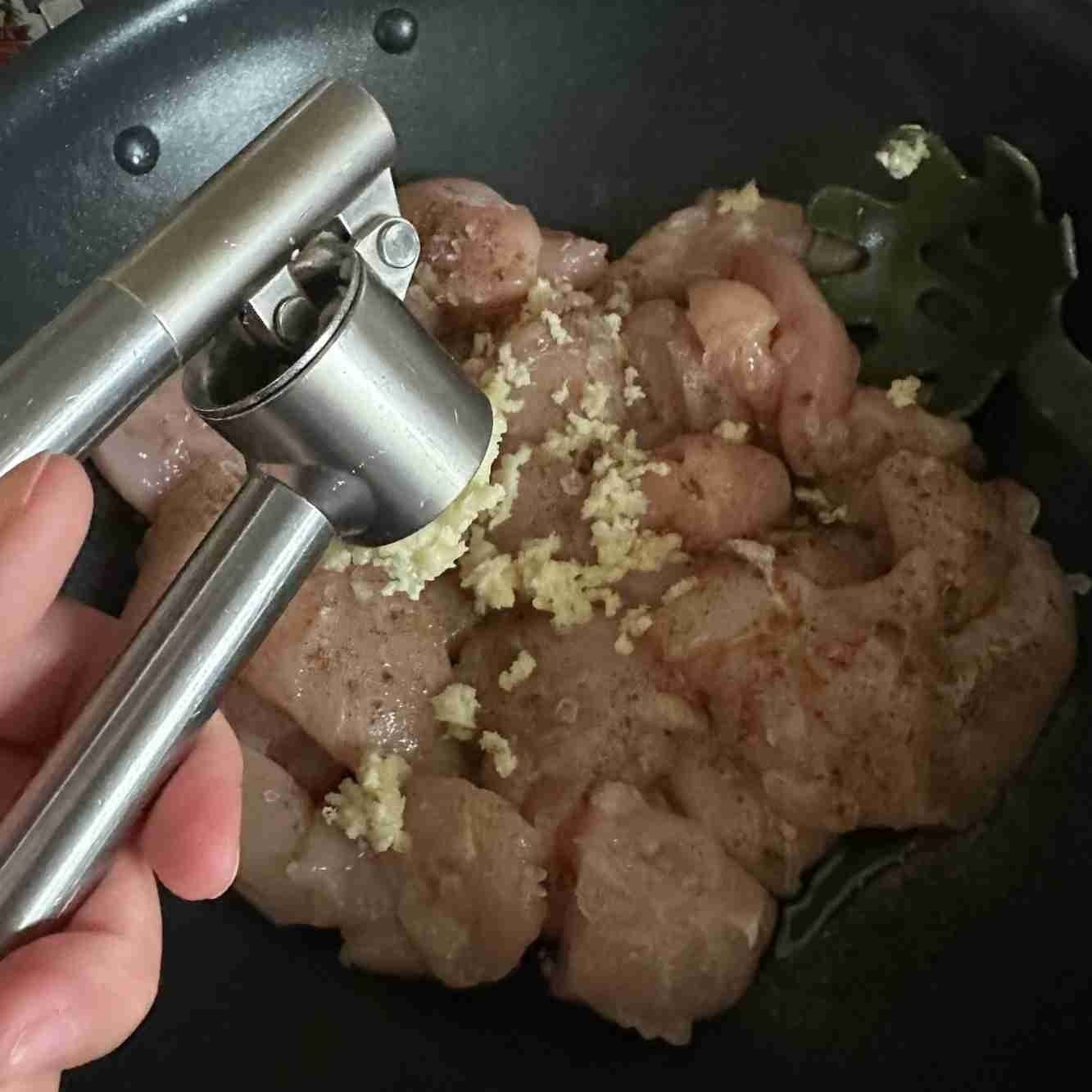 Preparing meat materials