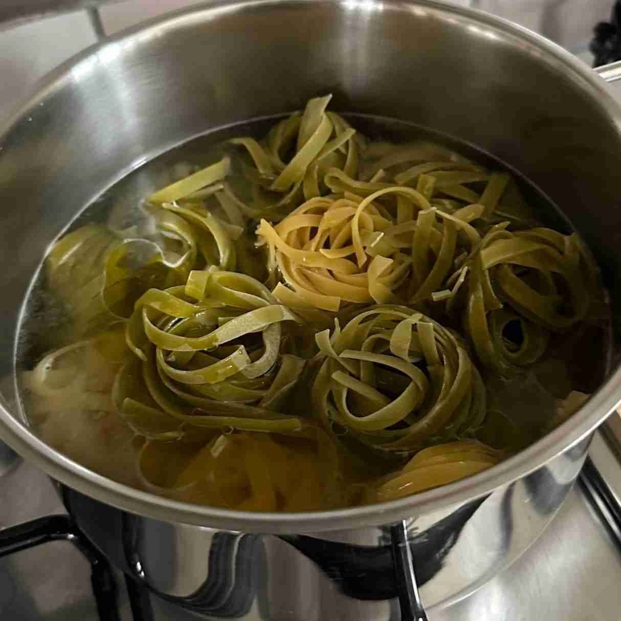 How to Make Pasta (No Daddy)