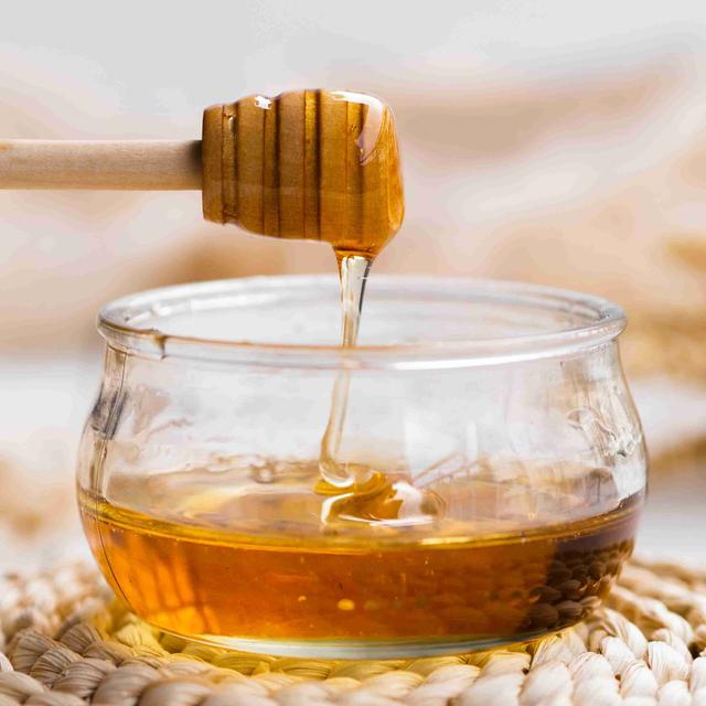 عسل؛ شیرین کننده طبیعی، مکمل غذایی و دارویی